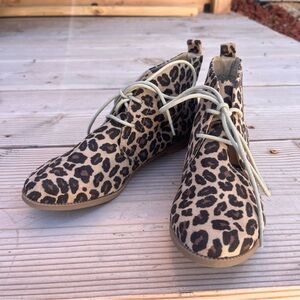 Leopard Print Lace-Up Boots
